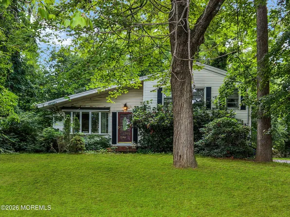 390 Church Street, Belford, NJ 07718