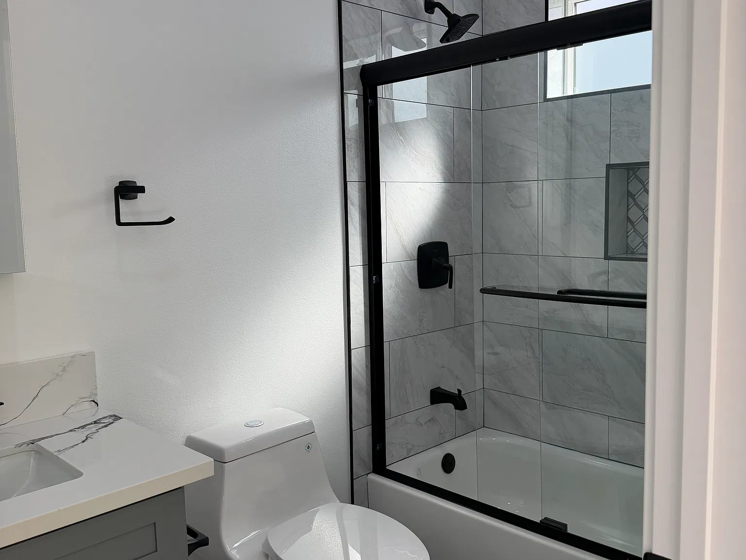 1 bed, $1,800 — Photo 4