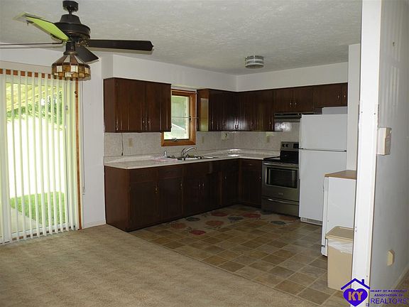 2nd image of 558 Pearman Ave