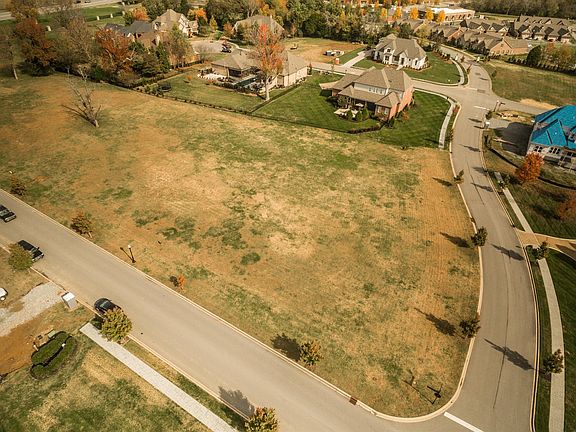 4th image of 1256 Plantation Blvd