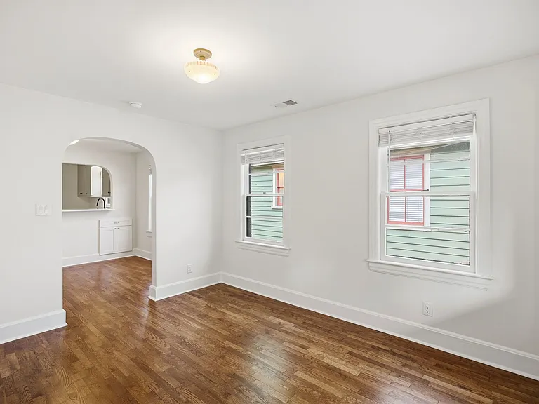 612 S 6th St — Photo 27