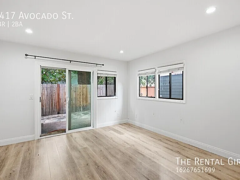 4417 Avocado St — Photo 15