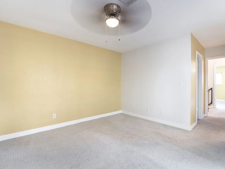 3949 S Torrey Pines Dr — Photo 17