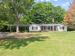 3501 Looper Lake Rd, Gainesville, GA 30506