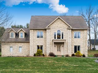 528 Gleneagles Dr, Newark, OH 43055