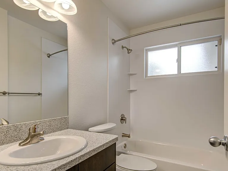 Admiral Hartman - Military Housing — Photo 11