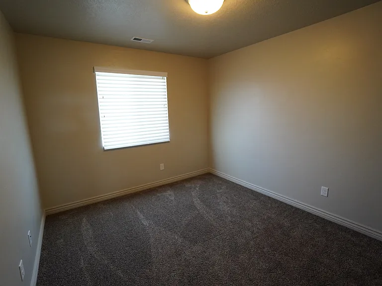 4328 W 5775 S #2D — Photo 15