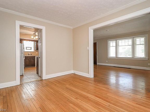 4th image of 3554 Raymont Blvd