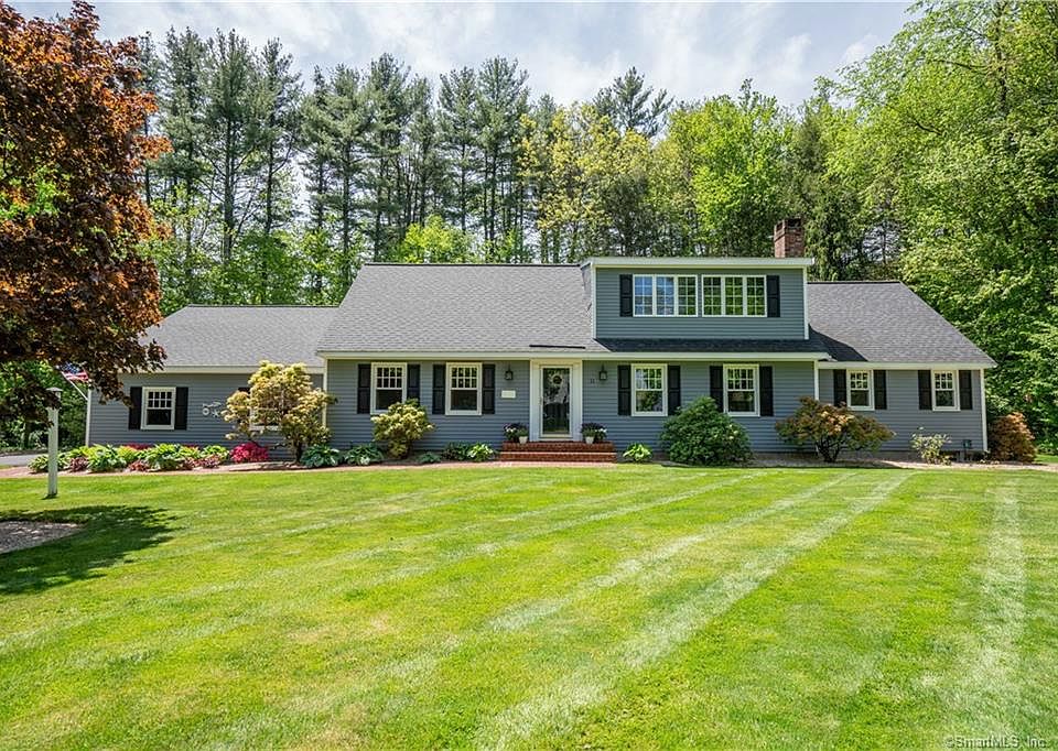 1st image of 11 Westborough Dr