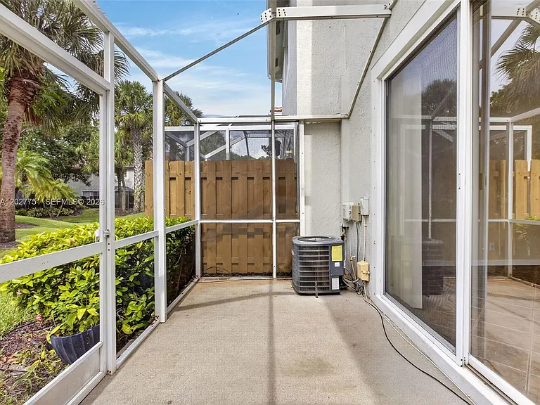 3677 San Simeon Cir #3677 — Photo 37