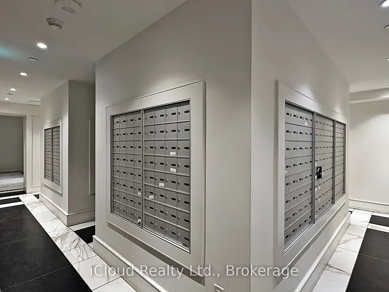 955 Bay St #2818 — Photo 45