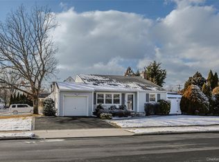 36 Hart Street, Farmingdale, NY 11735