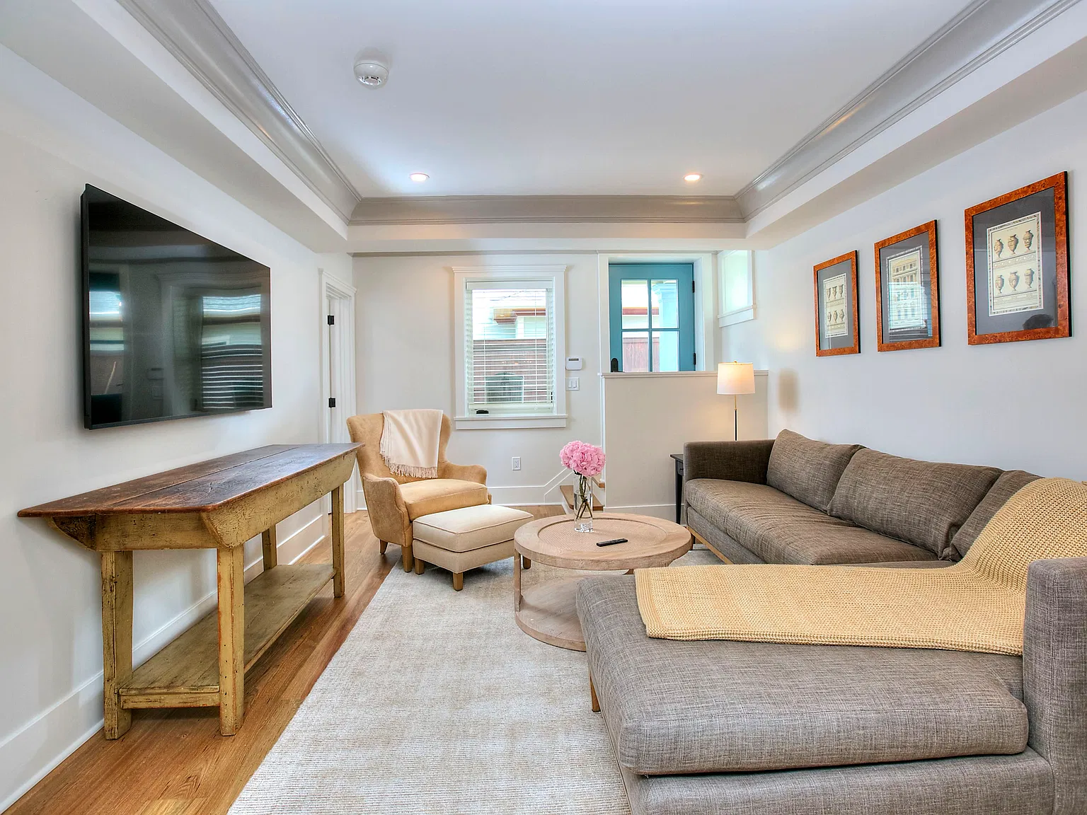 1 bed, 1000 sqft, $5,000 — Photo 3