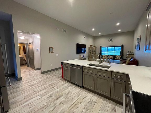 5th image of 2116 NE 8th Pl #2216