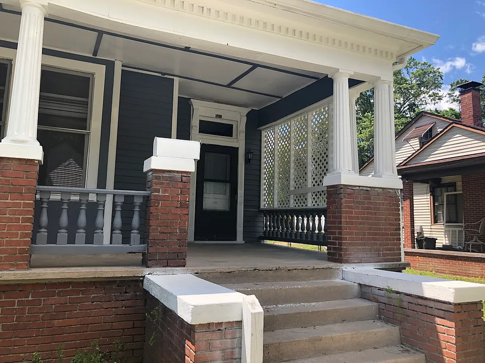 Unit B entrance with mailbox