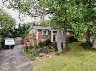 1403 Brentwood Dr, Greeneville, TN 37743