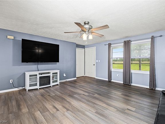 2nd image of 18746 Baird Rd