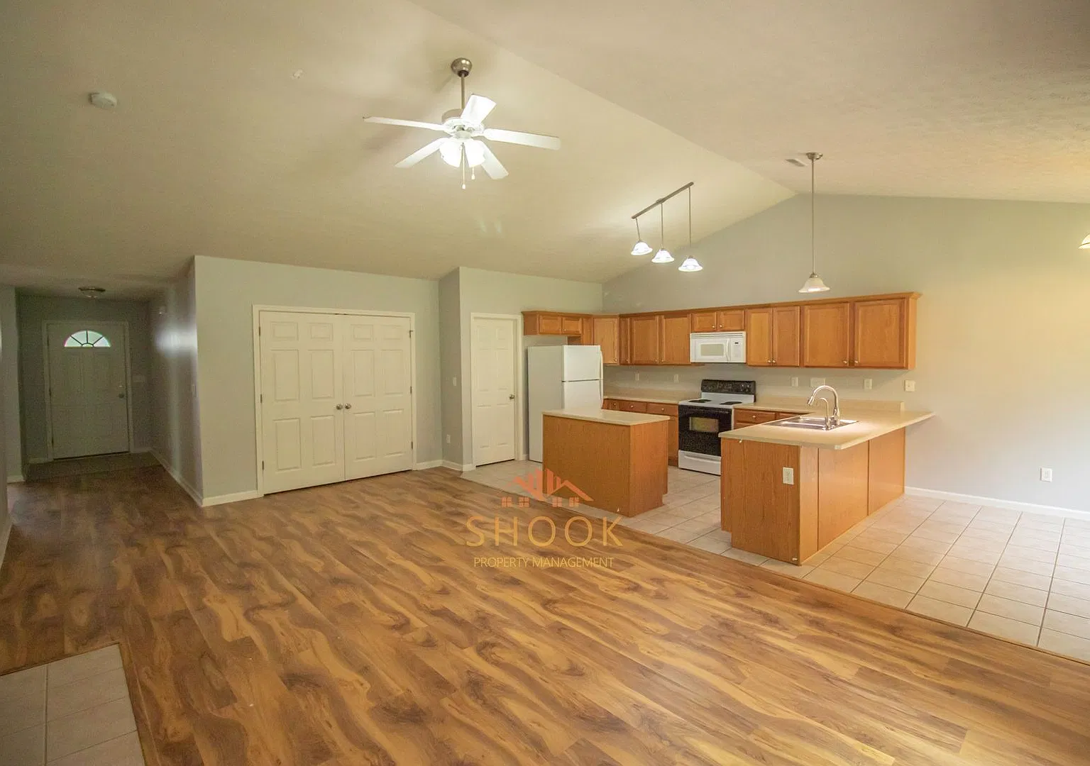 Available January 15th - Spacious And Cozy 3 Br Home Close To Everything In West Lafayette — Photo 3