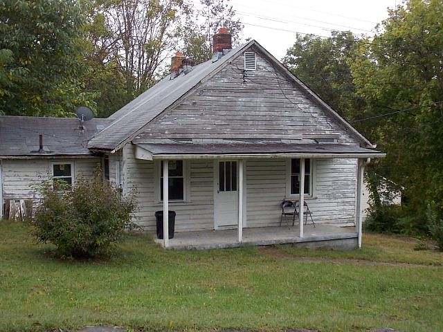 1st image of 315 Wagstaff Ln