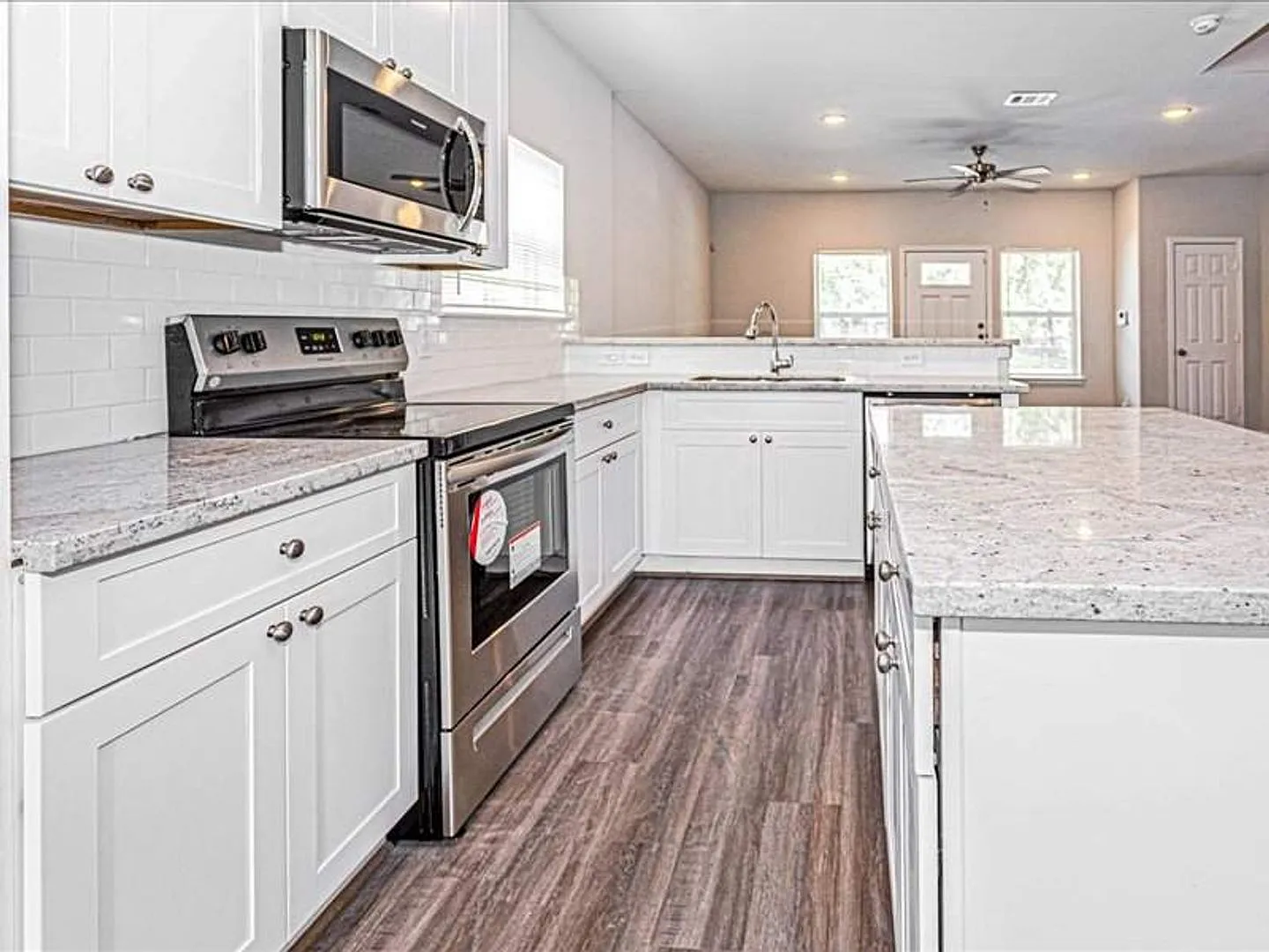 6629 Phillips St — Photo 3