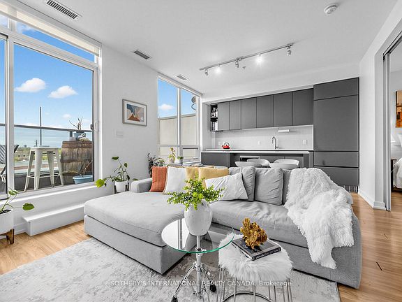 4th image of 377 Madison Ave Unit 714