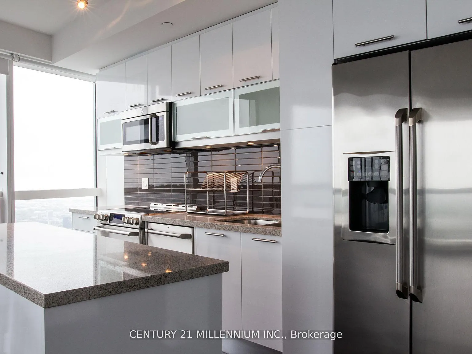 3 bed, $4,700 — Photo 3