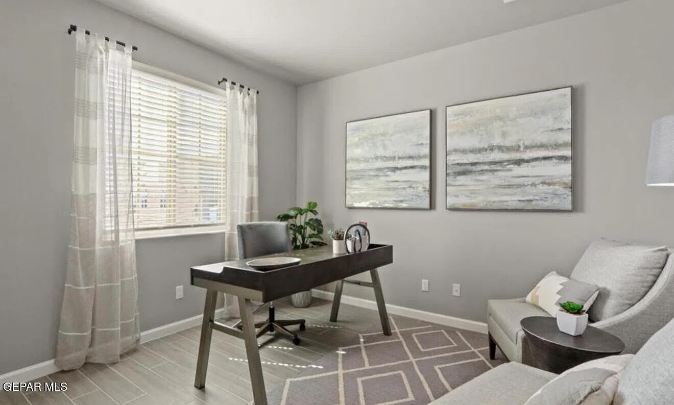 4 bed, 2.5 bath, 1944 sqft, $2,495 — Photo 3