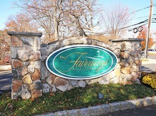 19 Winged Foot Dr, Livingston, NJ 07039