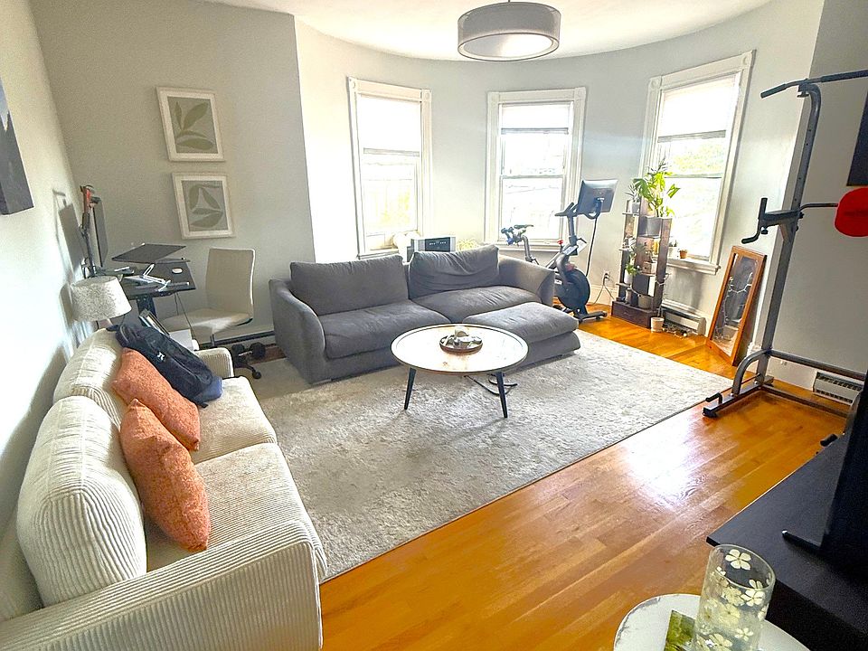 1st image of 167 M St #3F