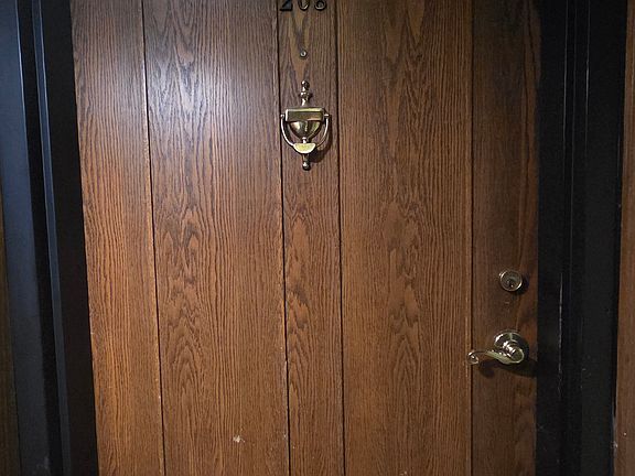 4th image of 207 5th Ave SW APT 208