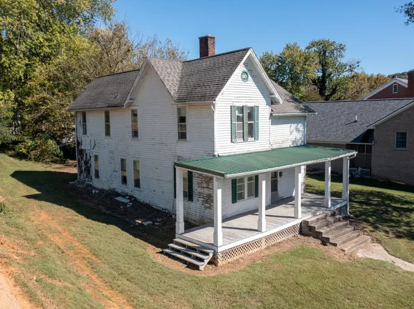 510 W Lakeshore Dr, Burnside, KY 42519