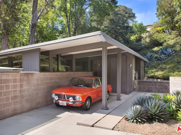 12450 Rochedale Ln, Los Angeles, CA 90049