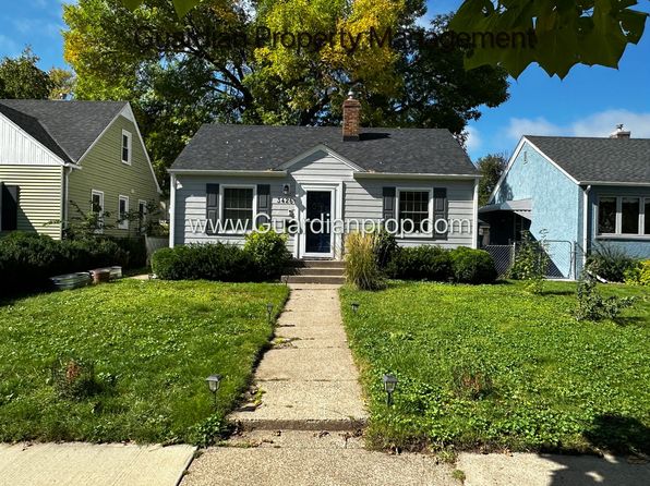 3426 Lincoln St NE