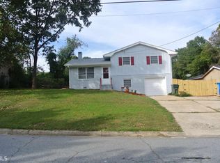 2428 Burton Cir, Morrow, GA 30260