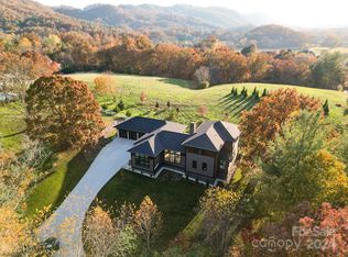 110 Waterford Lakes Dr, Fletcher, NC 28732