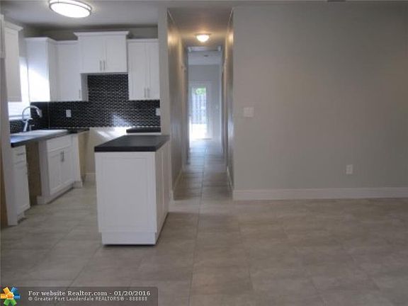 4th image of 1745 NE 181st St