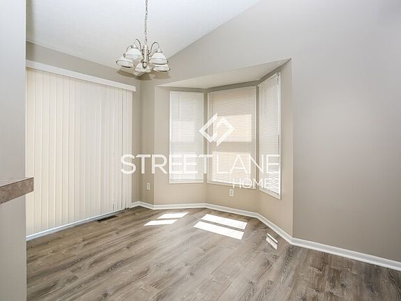 4th image of 4549 Dungannon Dr