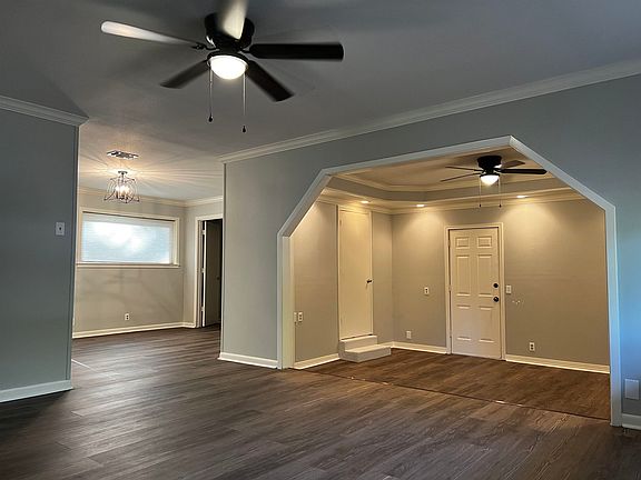 2nd image of 3909 Wood St