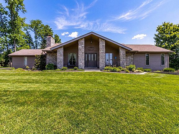 3rd image of 1634 Hine Rd