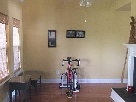 4th image of 551 Cecilia Cove Dr