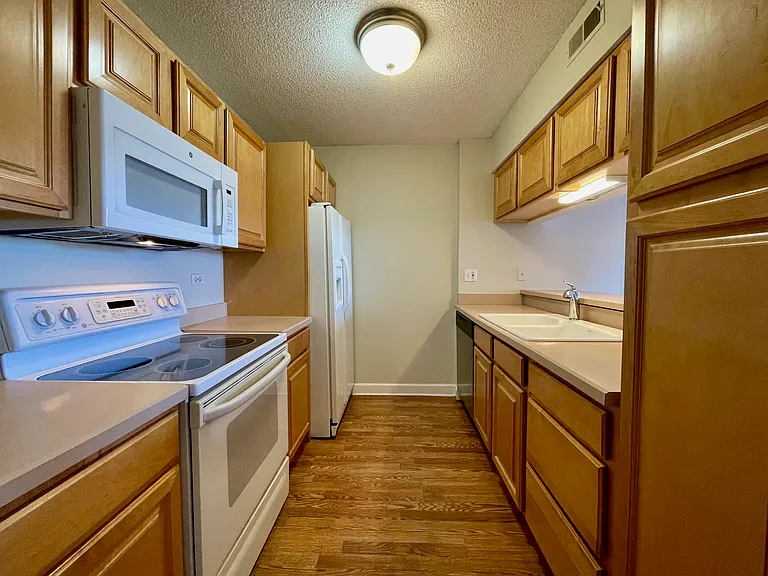 509 Aurora Ave #116 — Photo 11