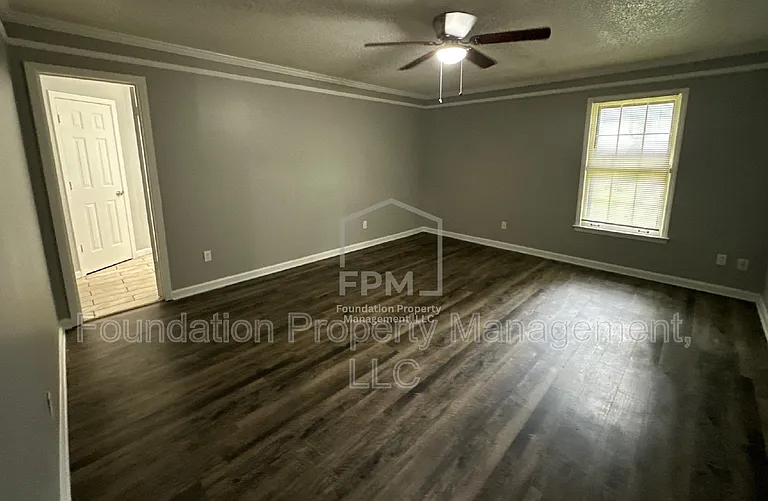 7089 Cobblestone Dr — Photo 14