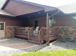 1901 Grandview St, Pierre, SD 57501