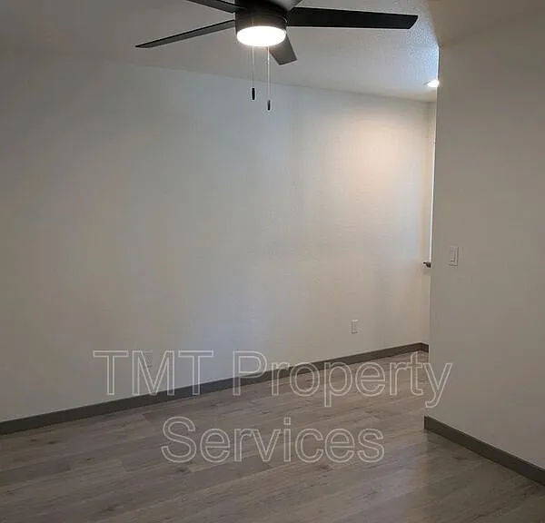 7330 Stratford Pl #706 — Photo 10