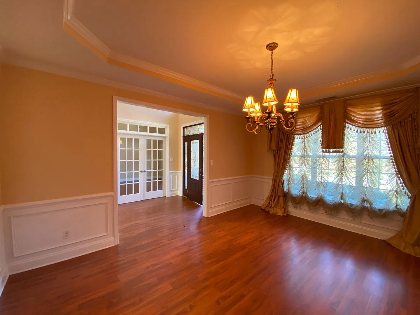1002 Dorset Lane in the Highgrove Community — Photo 4