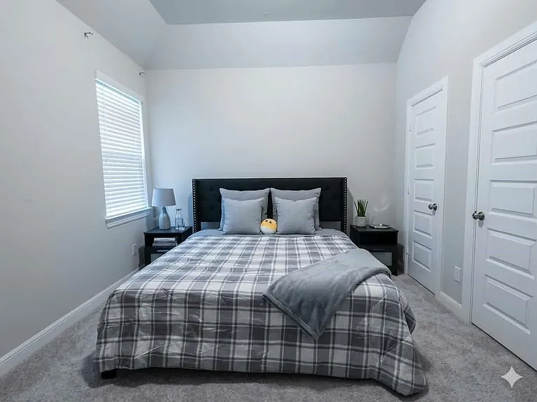 5715 Caper Shores Ln — Photo 18
