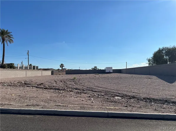 4206 Mercer Rd, Bullhead City, AZ 86429