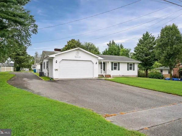 26 Meadow Ave, Dover, DE 19934