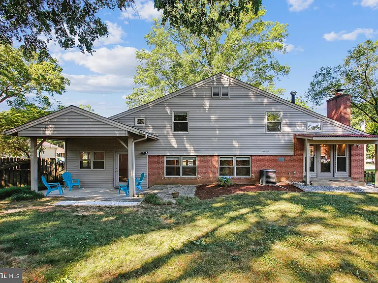 8509 Cyrus Pl — Photo 37