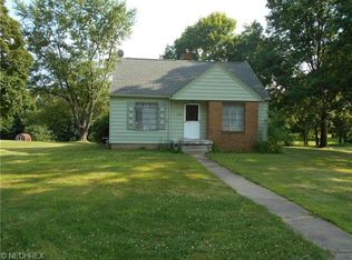 360 N Messner Rd, Akron, OH 44319